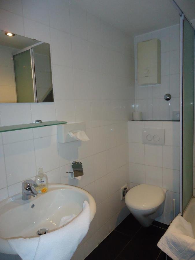 Hotel Schaum Düsseldorf Oda fotoğraf